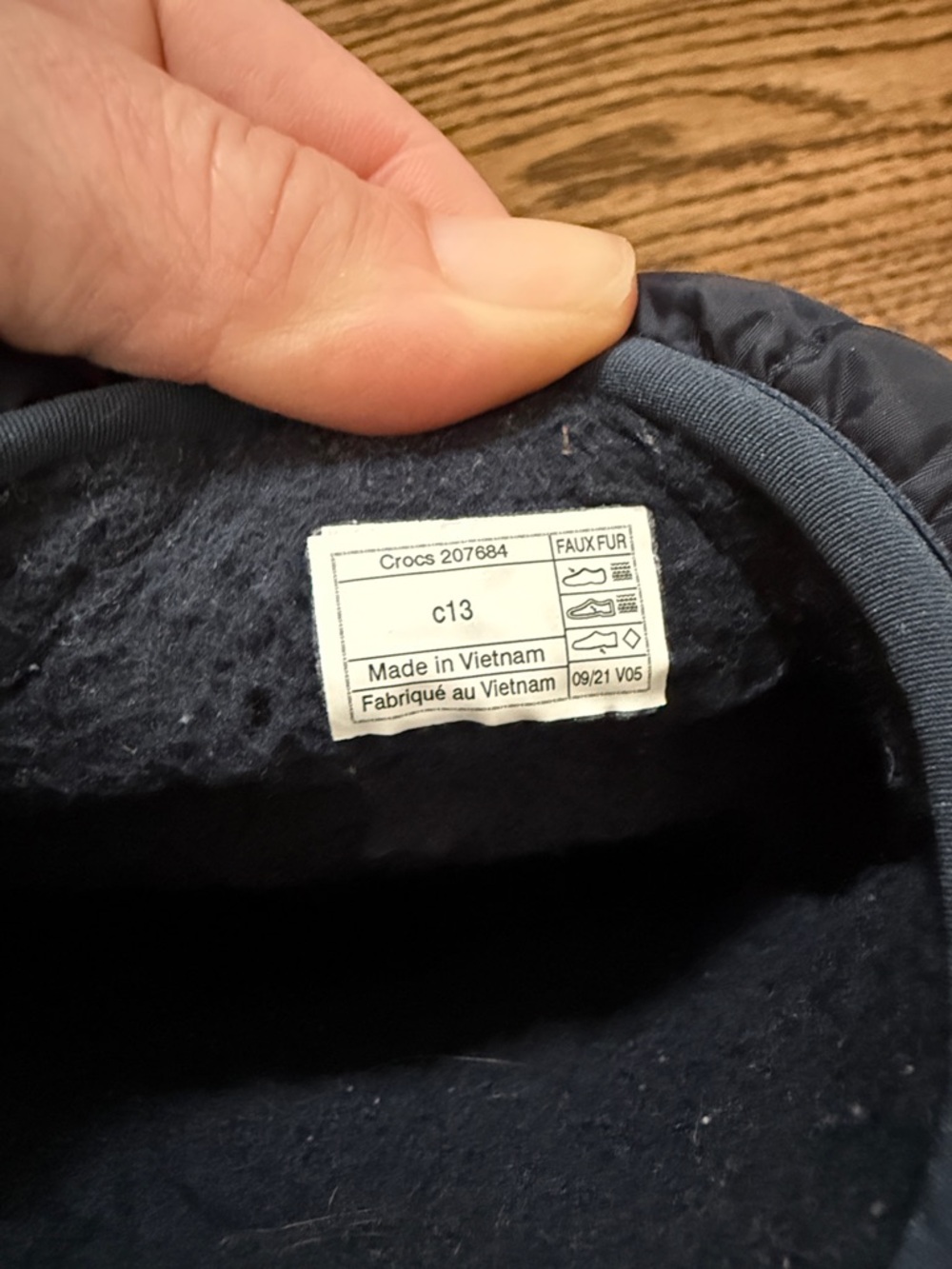 CROCS Navy Puffer Winter Boots with Red Sole Accents Size 13c - Picture 5 of 7